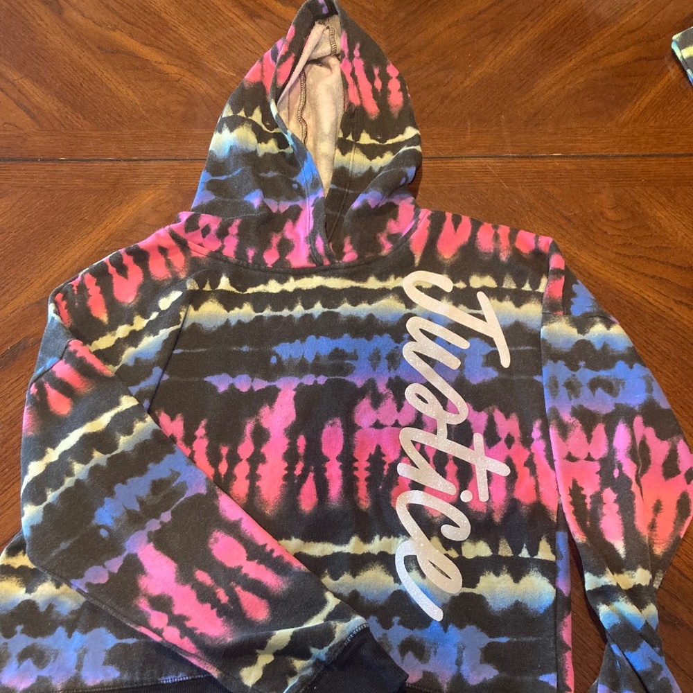 Girls Justice sweatshirt/sweatpants outfit